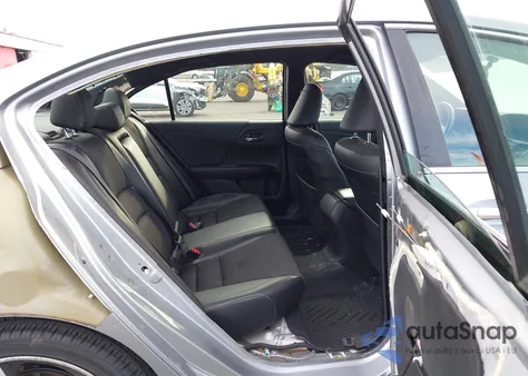 2017 Honda Accord Sport z USA, uszkodzony, nr VIN 1HGCR2F53HA258487